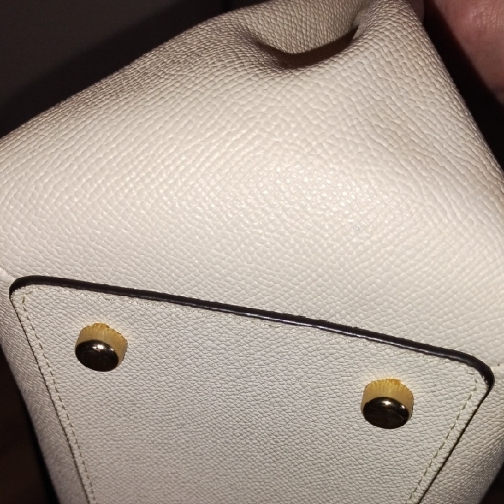 Coach #F72834 Crossgrain Leather Flower Motif Crossbody Satchel Bag - Picture 7 of 16